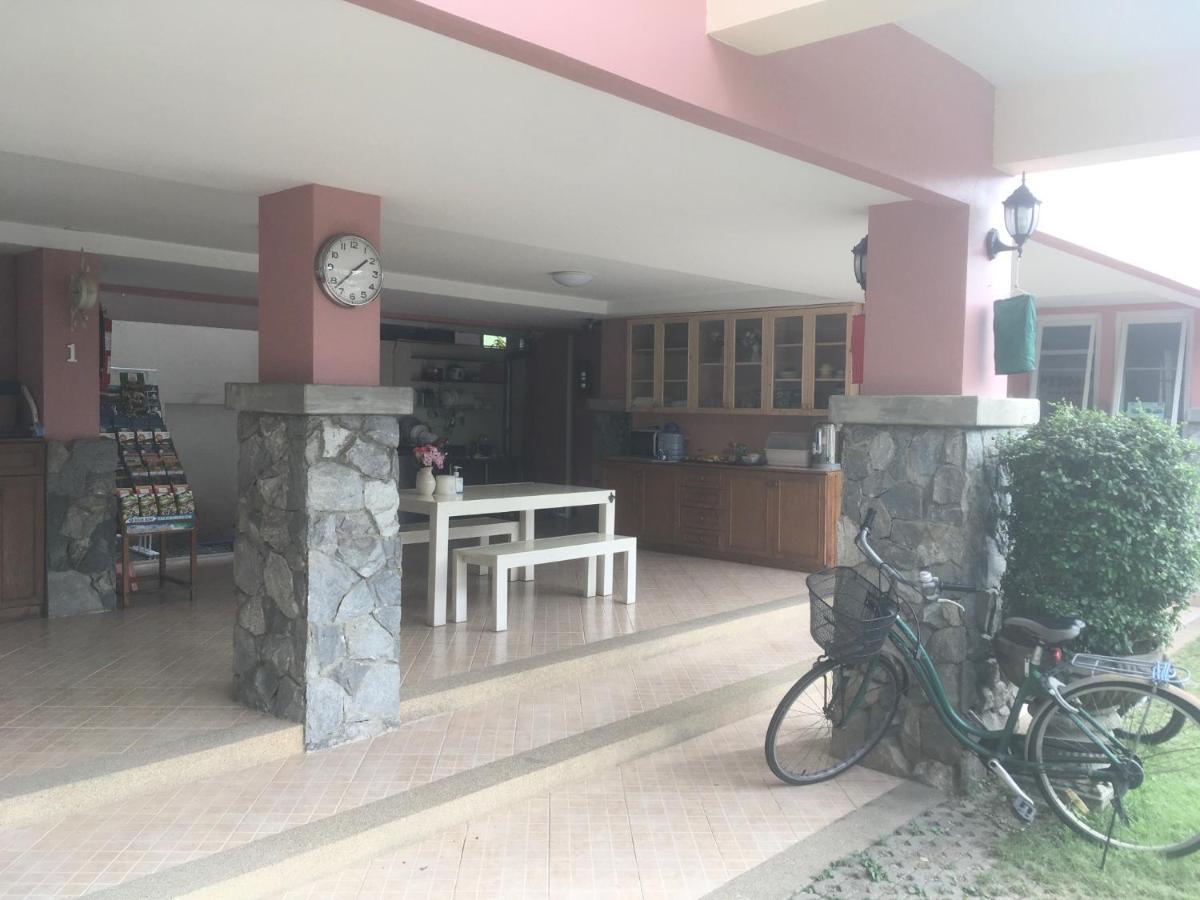 Triple Palms House Hotel Chiang Mai Ngoại thất bức ảnh