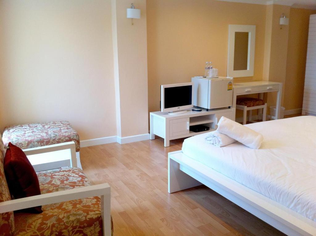 Triple Palms House Hotel Chiang Mai Ngoại thất bức ảnh