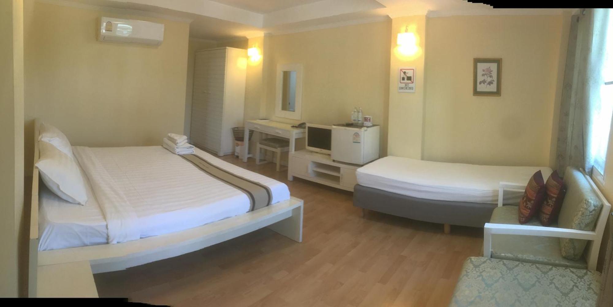 Triple Palms House Hotel Chiang Mai Ngoại thất bức ảnh